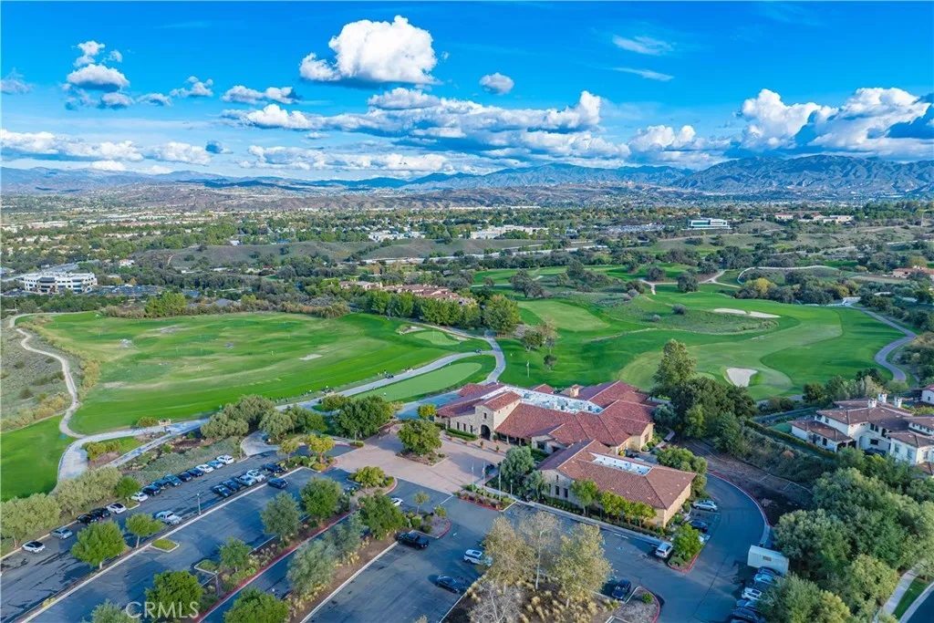 26524 Valley Oak Lane, Valencia, California 91381 home-pic-73